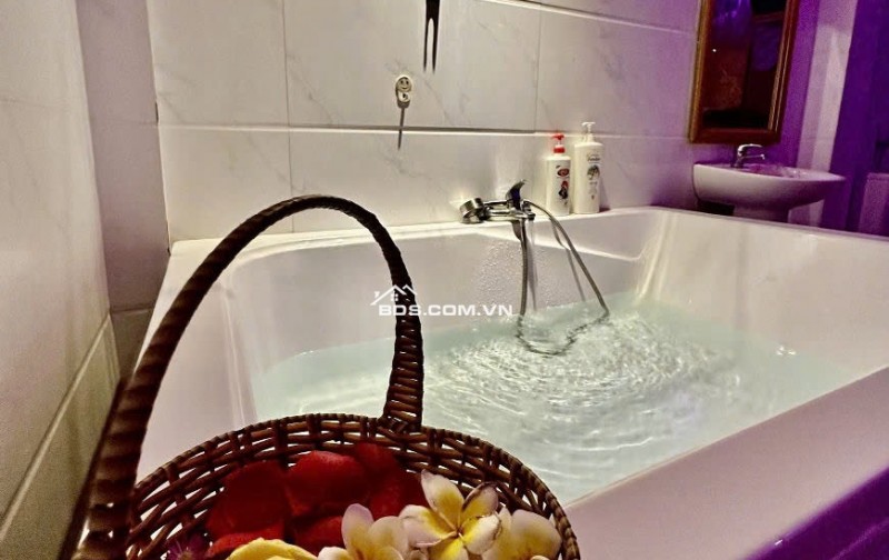 CHO THUÊ NHÀ MTKD SẦM UẤT TRƯỜNG SA, Q. PHÚ NHUẬN DTSD 400M2 CHỈ 70TR/TH. LH:0918045839, 0902584679.